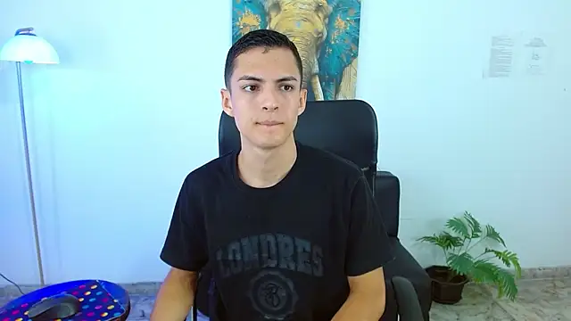 Matiius18 online show from April 16, 2026, 2:18 pm