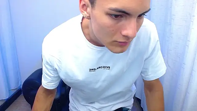 Matiius18 online show from February 13, 2026, 1:55 pm