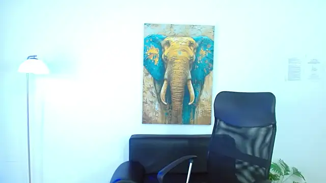 Matiius18 online show from April 15, 2026, 2:43 pm