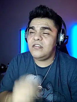 Snapshot of perversus12 chatting on March 1, 2026, 6:57 am perversus12 online show from March 1, 2026, 6:57 am