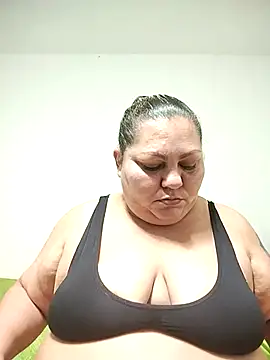 Snapshot of Miasmithr chatting on September 24, 2025, 12:07 am Miasmithr online show from September 24, 2025, 12:07 am