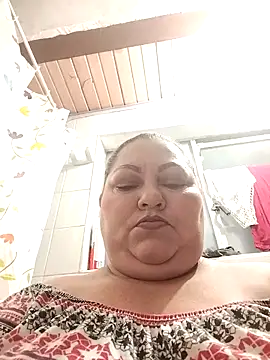 Snapshot of Miasmithr chatting on December 18, 2025, 12:20 pm Miasmithr online show from December 18, 2025, 12:20 pm