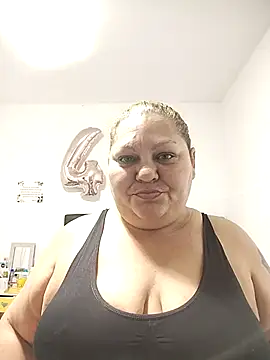 Snapshot of Miasmithr chatting on December 5, 2025, 1:10 pm Miasmithr online show from December 5, 2025, 1:10 pm