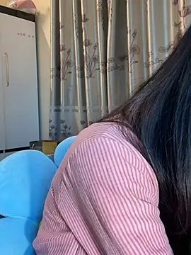 Dior baby online show from March 10, 2026, 5:00 am