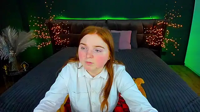 KattyRose8 online show from September 16, 2025, 6:42 pm