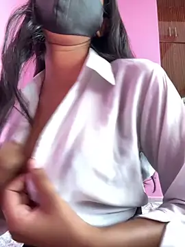 Snapshot of Neha18 chatting on October 7, 2025, 6:36 am Neha18 online show from October 7, 2025, 6:36 am