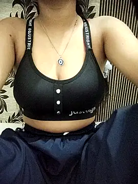 Snapshot of Nikita-Singh88 chatting on October 13, 2025, 2:35 am Nikita-Singh88 online show from October 13, 2025, 2:35 am
