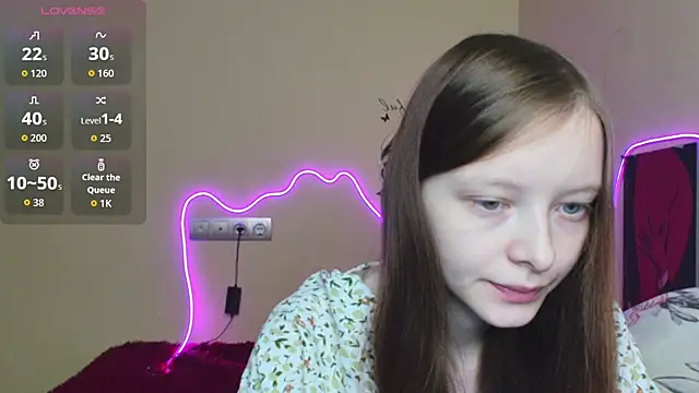 AliceHaris online show from October 22, 2025, 3:17 am