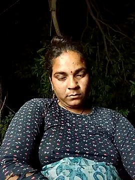 Snapshot of Radha_hotx chatting on October 25, 2025, 4:40 pm Radha hotx online show from October 25, 2025, 4:40 pm