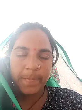 Snapshot of Radha_hotx chatting on October 26, 2025, 7:42 am Radha hotx online show from October 26, 2025, 7:42 am