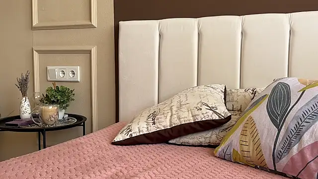 daniellia  online show from March 1, 2026, 9:31 am