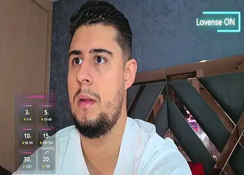 Snapshot of ryan_evanss chatting on December 15, 2025, 12:00 pm ryan evanss online show from December 15, 2025, 12:00 pm