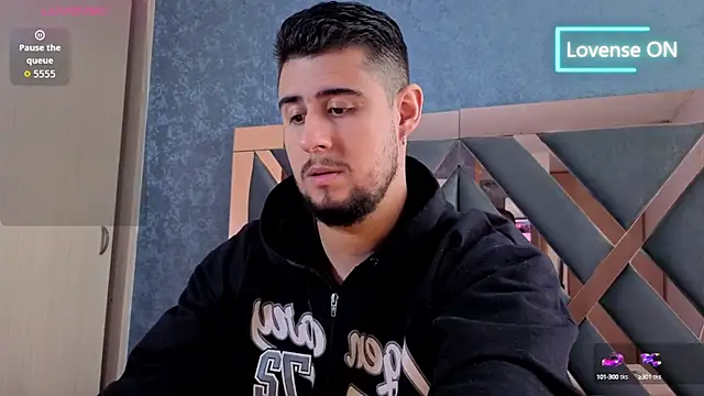 Snapshot of ryan_evanss chatting on October 13, 2025, 1:23 pm ryan evanss online show from October 13, 2025, 1:23 pm