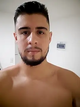 Snapshot of ryan_evanss chatting on October 7, 2025, 11:39 pm ryan evanss online show from October 7, 2025, 11:39 pm