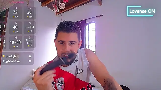 Snapshot of ryan_evanss chatting on November 9, 2025, 2:54 pm ryan evanss online show from November 9, 2025, 2:54 pm