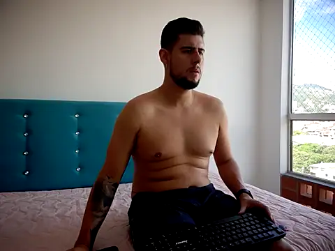 Snapshot of ryan_evanss chatting on October 16, 2025, 7:44 pm ryan evanss online show from October 16, 2025, 7:44 pm