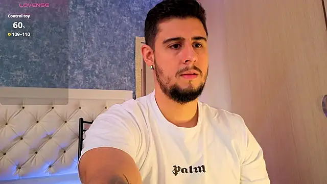 Snapshot of ryan_evanss chatting on September 10, 2025, 12:48 pm ryan evanss online show from September 10, 2025, 12:48 pm