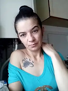 Snapshot of alinaalinutzq chatting on December 2, 2025, 7:10 am alinaalinutzq online show from December 2, 2025, 7:10 am