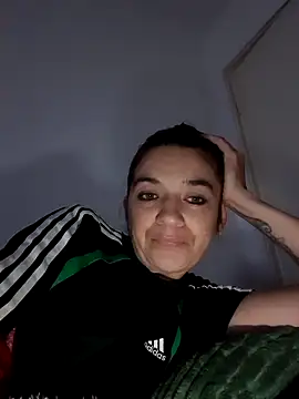 Snapshot of alinaalinutzq chatting on October 13, 2025, 9:05 pm alinaalinutzq online show from October 13, 2025, 9:05 pm