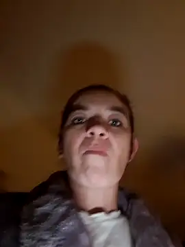 Snapshot of alinaalinutzq chatting on October 20, 2025, 5:02 pm alinaalinutzq online show from October 20, 2025, 5:02 pm