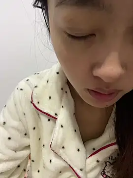 MengMeng0515 online show from December 19, 2025, 11:56 am