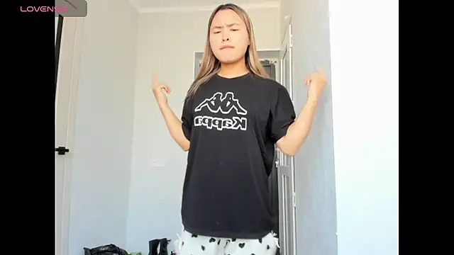 saika blush online show from October 19, 2025, 8:17 am