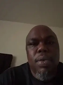 Snapshot of devon3421 chatting on February 2, 2026, 11:15 pm devon3421 online show from February 2, 2026, 11:15 pm