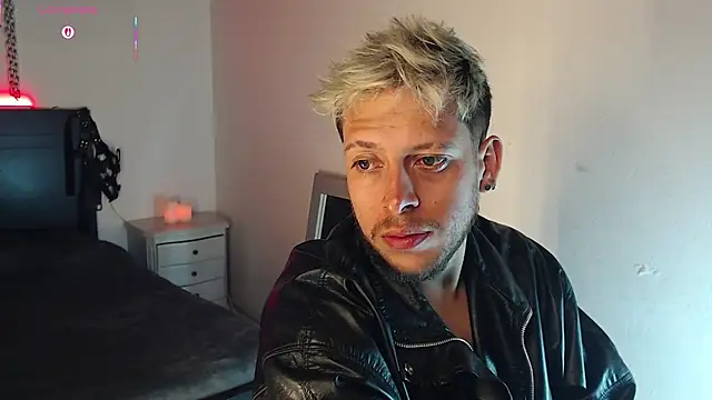 MaaxxxRider online show from November 13, 2025, 5:22 am