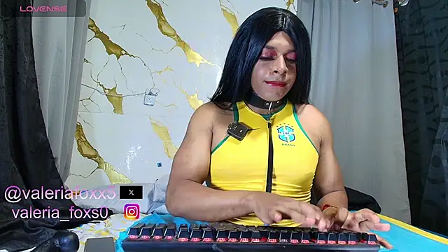 Snapshot of valeriafoxx3 chatting on June 24, 2026, 11:13 pm valeriafoxx3 online show from June 24, 2026, 11:13 pm