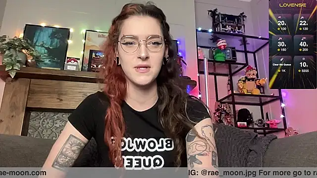 Snapshot of rae_moonn chatting on July 16, 2026, 12:57 pm rae moonn online show from July 16, 2026, 12:57 pm