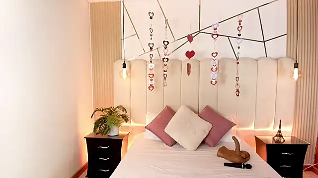 Snapshot of candyclair1 chatting on February 16, 2026, 7:23 pm candyclair1 online show from February 16, 2026, 7:23 pm