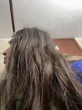 Snapshot of Bella__Lane chatting on February 27, 2026, 12:22 am Bella Lane online show from February 27, 2026, 12:22 am