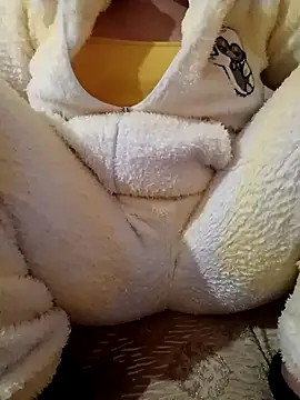 Mroma89six online show from January 11, 2026, 5:53 pm