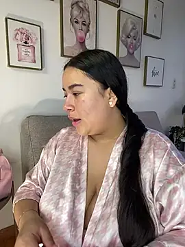 Zoey thompson online show from April 8, 2026, 8:10 pm