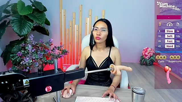 Snapshot of lucyy_liiuu chatting on September 9, 2025, 1:09 pm lucyy liiuu online show from September 9, 2025, 1:09 pm
