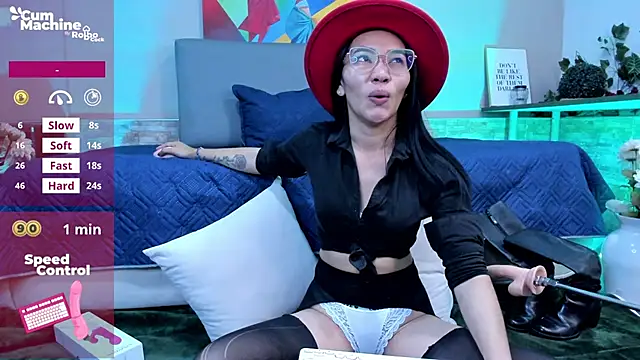 Snapshot of lucyy_liiuu chatting on September 16, 2025, 1:12 pm lucyy liiuu online show from September 16, 2025, 1:12 pm