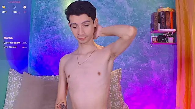 Snapshot of VicenteFerrer chatting on November 4, 2025, 3:21 am VicenteFerrer online show from November 4, 2025, 3:21 am