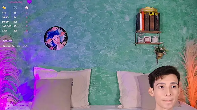 Snapshot of VicenteFerrer chatting on December 20, 2025, 12:24 am VicenteFerrer online show from December 20, 2025, 12:24 am