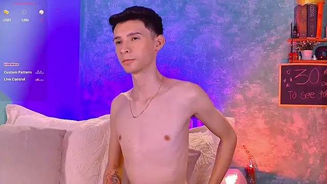 Snapshot of VicenteFerrer chatting on September 24, 2025, 1:13 am VicenteFerrer online show from September 24, 2025, 1:13 am