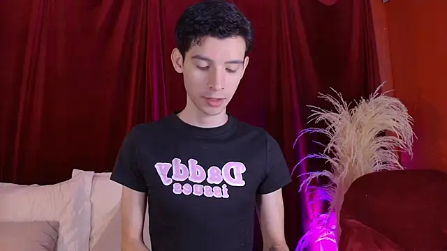 Snapshot of VicenteFerrer chatting on May 19, 2026, 1:51 pm VicenteFerrer online show from May 19, 2026, 1:51 pm