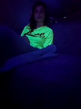 luvcupl online show from November 12, 2025, 3:54 am