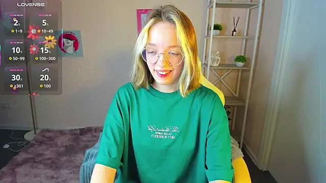 R0cket bunny online show from September 24, 2025, 12:07 am