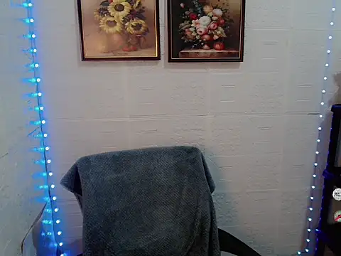 lovelysassy online show from November 2, 2025, 2:22 pm