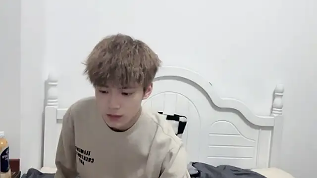 Snapshot of linger2563 chatting on November 3, 2025, 4:54 pm linger2563 online show from November 3, 2025, 4:54 pm