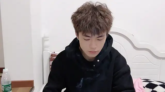 Snapshot of linger2563 chatting on September 21, 2025, 11:48 am linger2563 online show from September 21, 2025, 11:48 am