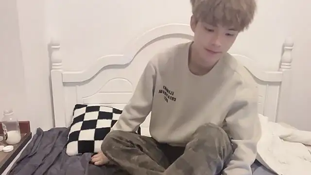 Snapshot of linger2563 chatting on November 2, 2025, 2:00 pm linger2563 online show from November 2, 2025, 2:00 pm