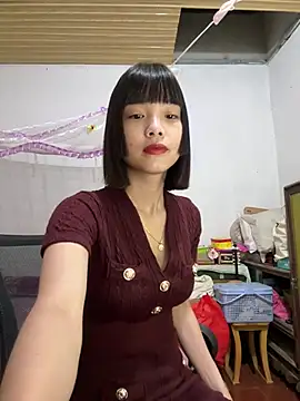 Snapshot of andymi1 chatting on July 18, 2026, 2:20 am andymi1 online show from July 18, 2026, 2:20 am