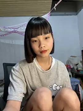 andymi1 online show from April 2, 2026, 2:02 pm