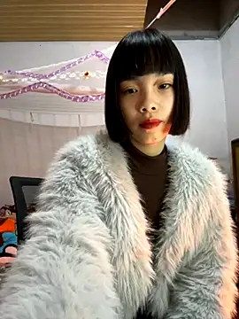 andymi1 online show from December 3, 2025, 2:23 am