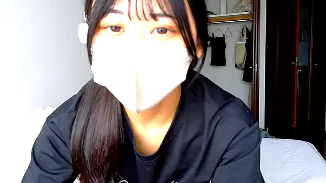 Snapshot of 0p-saki-p0 chatting on April 25, 2026, 2:58 am 0p-saki-p0 online show from April 25, 2026, 2:58 am